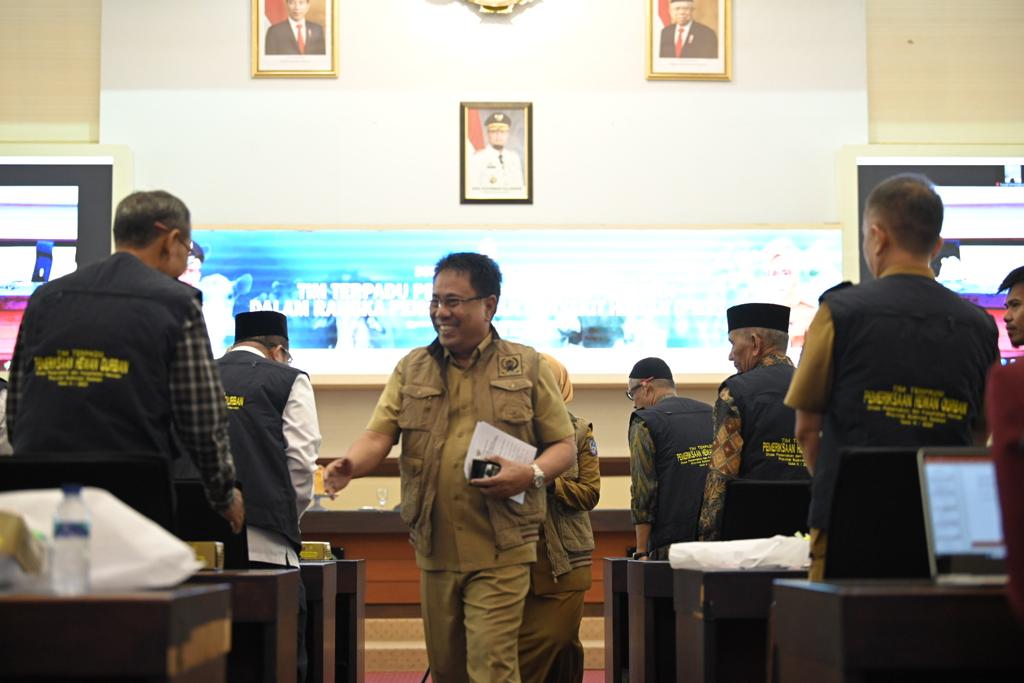 Andi Aslam Patonangi Lepas Petugas Kesehatan Hewan Qurban