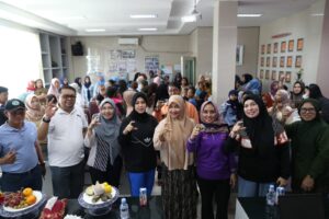 Didampingi Kadis Kesehatan Makassar, Fatma Grebek Stunting: Ingatkan Perhatikan Pola Asuh Anak