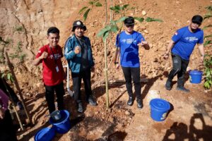 Danny Pomanto-Bima Arya & Ratusan Delegasi YCC Apeksi Gelar Penghijauan di Tokka Tena Rata