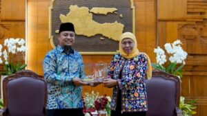 Momen Pertemuan Andi Sudirman dengan Khofifah Indar Parawansa 