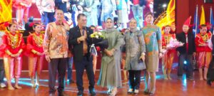 UNM Luncurkan Buku Biografi Kepemimpinan Prof Husain Syam