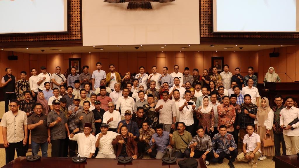 Bersama Andi Seto, Kades Se-Kabupaten Sinjai Siap Dukung Prabowo Subianto Presiden