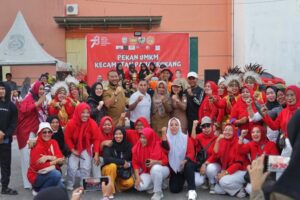 Rangkaian HUT RI, Pemerintah Kecamatan Panakkukang Gelar Lomba Senam Longwis