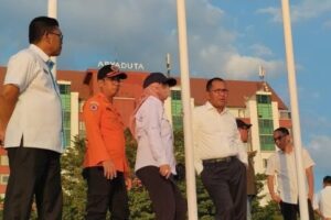 Danny Pomanto Pimpin Gladi Upacara & Pengibaran Bendera Berkonsep Bunga Rampai di Losari