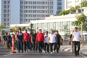 Pj Gubernur Jalan Pagi Bersama Pejabat OPD dan Anggota DPRD Sulsel