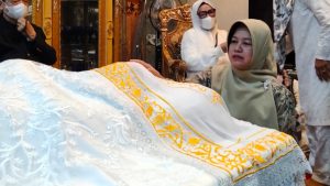 Ketua Golkar Sinjai Melayat ke Rumah Duka Amin Syam