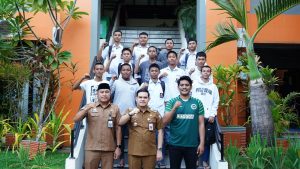 Camat Ari Fadli Semangati Tim Sepakbola Mamajang ke Liga Anak Lorong Soekarno Cup 2023