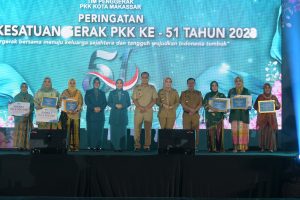 TP PKK Makassar Beri Bantuan Hingga Penghargaan ke Semua Kecamatan saat Perayaan HKG PKK