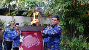 Camat Mamajang Terima Kirab Obor Porkot VIII Makassar