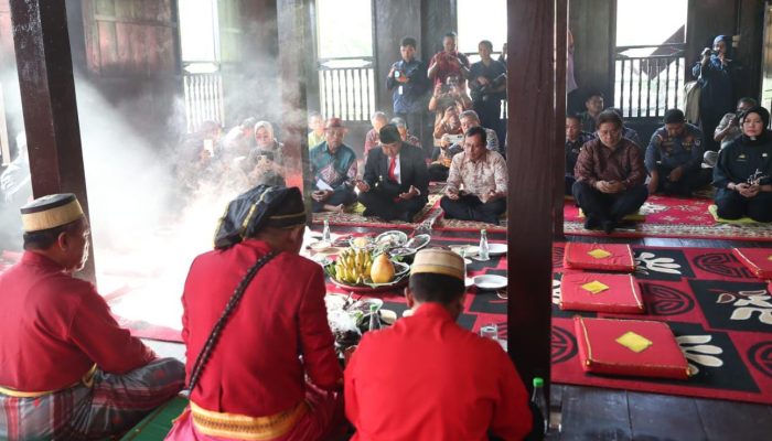 Perkuat Identitas Budaya, Dinas Kebudayaan Kota Makassar Gelar Ritual Appasili