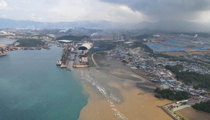 Walhi Tolak Ide Cawapres Gibran soal Hilirisasi Nikel: Merusak Bentang Alam & Masyarakat 