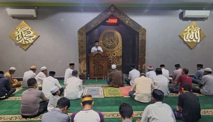 Camat Bontoala Sosialisasikan Kenaikan Tarif Retribusi Sampah di Masjid Nurul Insan