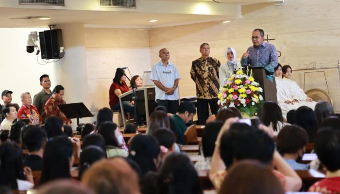 Di Gereja Santo Yoseph, Danny: Mari Kita Berdoa untuk Kebaikan Kota Makassar