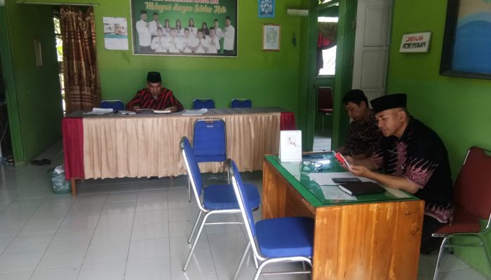 Ramadhan 1445 H, KUA Kecamatan Ujungloe Tetap Lakukan Pelayanan ke Masyarakat