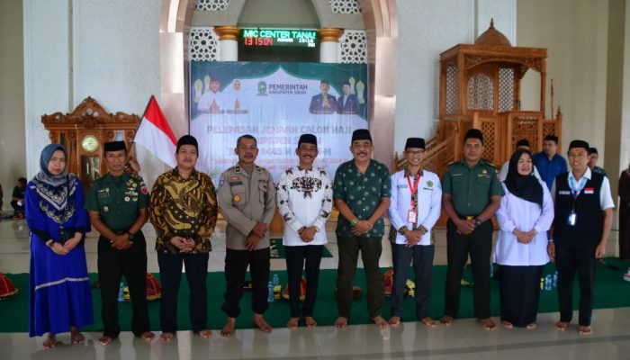 Sekda Lepas 240 Jemaah Haji Kabupaten Sinjai, Begini Pesannya