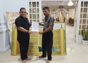 Pj Bupati Terima Puisi Karya Seniman Sinjai, Judulnya “Namaku Sinjai”