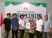 Tatap Pilkada Sinjai, Haji Badris Ambil Formulir di PKB dan PAN 