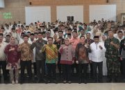 Indira Serahkan Penghargaan ke Satgas Berdedikasi di Kecamatan Panakkukang dan Mariso