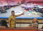 Camat Bontoala Kolaborasi Lintas SKPD Pemkot Makassar Tertibkan PK5 di Jl Veteran Utara