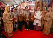 Indira Yusuf Ismail Kenalkan Produk Kerajinan Sulsel ke Iriana Jokowi