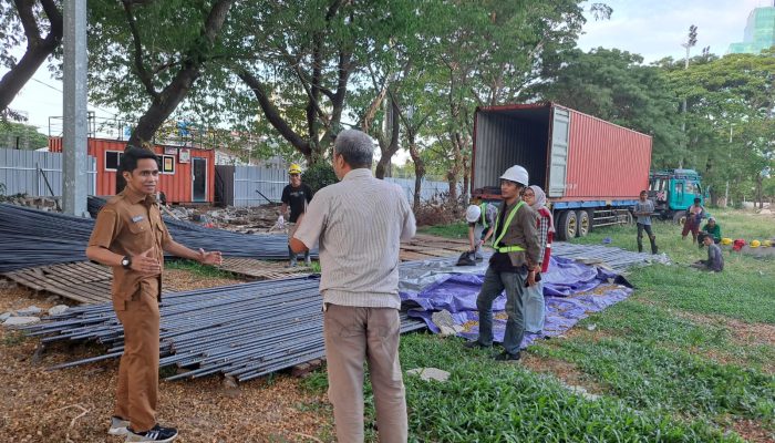 Pastikan Proyek Berjalan Baik, Plt Kadispora Makassar Intens Pantau Revitalisasi Karebosi