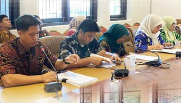 DiskopUKM Makassar Ikuti Pelaksanaan Verifikasi dan Asistensi Rancangan Akhir Renja Perangkat Daerah Tahun 2025