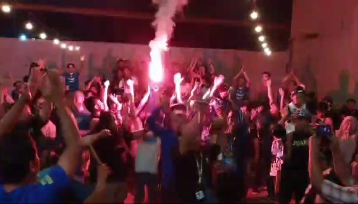 Nobar Persib vs Madura United, Ratusan Viking Sulsel padati Lapak Kopi Abangda