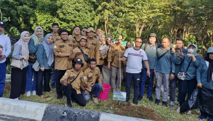 Hari Lingkungan Hidup, Kepala DLH Makassar Pimpin Aksi Penanaman Pohon