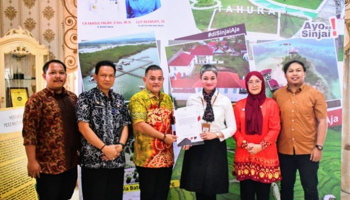 Pj Bupati Sinjai Terima Kunjungan Direktur Diseminasi Riset BRIN di Rujab