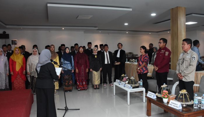 Pelantikan dan Pembekalan Panwaslu Kecamatan Se-Kota Palopo