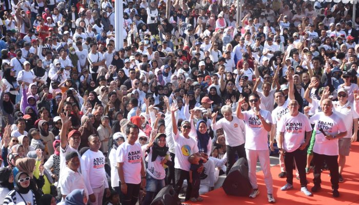 Diikuti Puluhan Ribu Peserta Jalan Sehat, Andi Seto Bagikan Ratusan Hadiah: Saya Senang Sekali