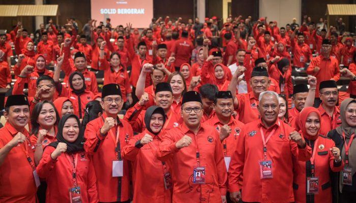 ARW Minta Kader PDIP Sulsel Menangkan Indira-Ilham Pilkada Makassar
