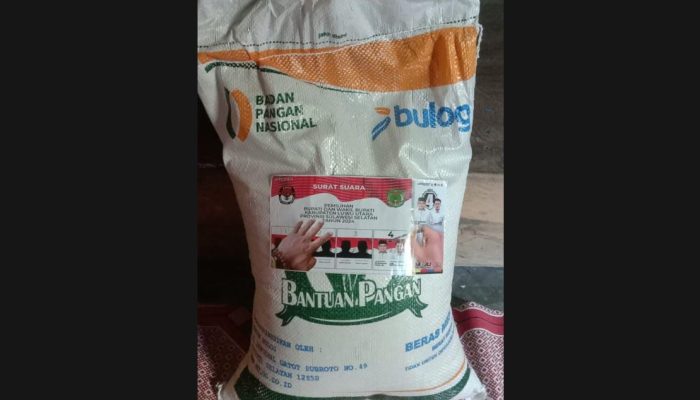 Beredar Beras Bulog Tertempel Stiker Salah Satu Cabup Lutra, Bawaslu Didesak Bertindak