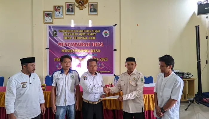 Camat Sinjai Barat Hadiri Musrembang Desa dan Penetapan RPJMDes Tahun 2025 Desa Turungan Baji