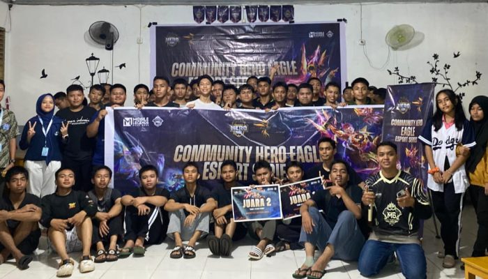 Community Hero Indonesia Bersama Komunitas Eagle Esport Community Gelar Turnamen dan Watch Party M6 di SMAN 21 Makassar