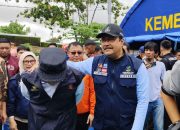 Mensos RI Kunjungi Dua Lokasi Pengungsian Di Manggala