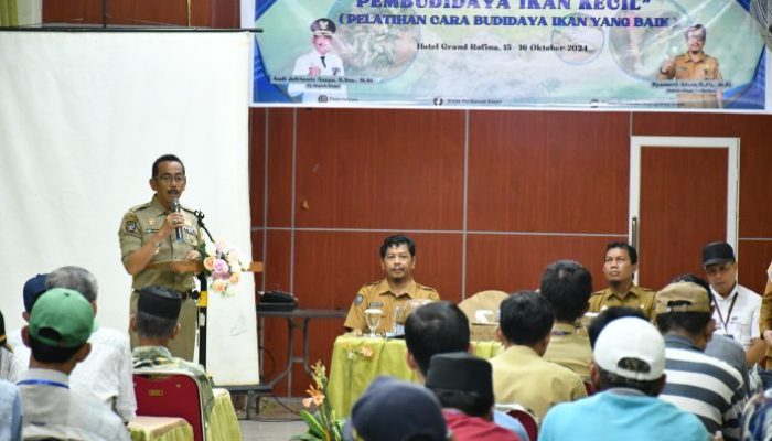 Pj Bupati Sinjai Ajak Pembudidaya Ikan Tingkatkan Kapasitasnya Lewat Pelatihan CBIB