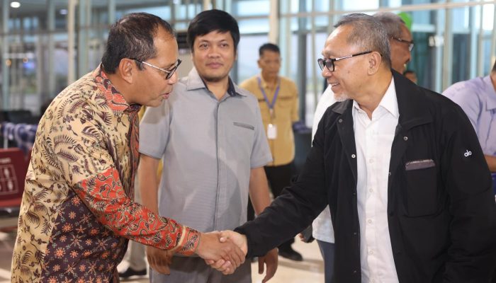 Zulhas Tinjau Pabrik Cokelat di Kima, Walkot Makassar Dukung Penuh ‘Ketahanan Pangan’