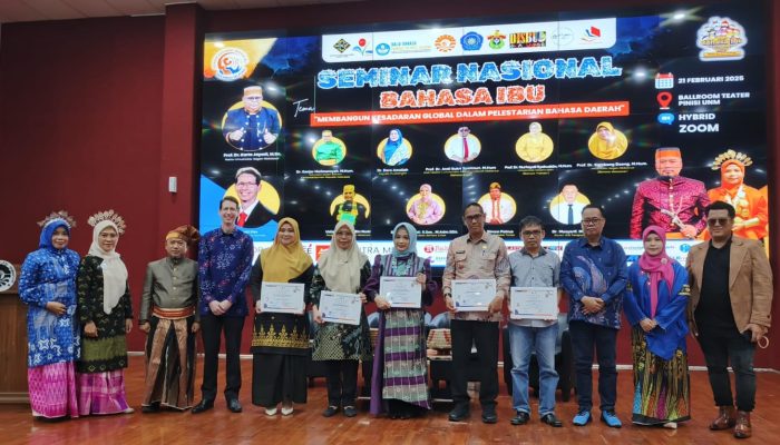 Pemkot Makassar Terima Penghargaan atas Pelestarian dan Perlindungan Bahasa Daerah