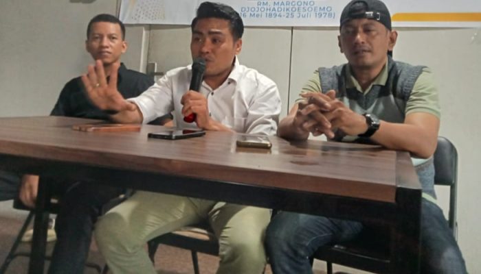 KPS: Aksi “Indonesia Gelap” Berbanding Terbalik dengan Survei Kepuasan Terhadap Pemerintahan Prabowo