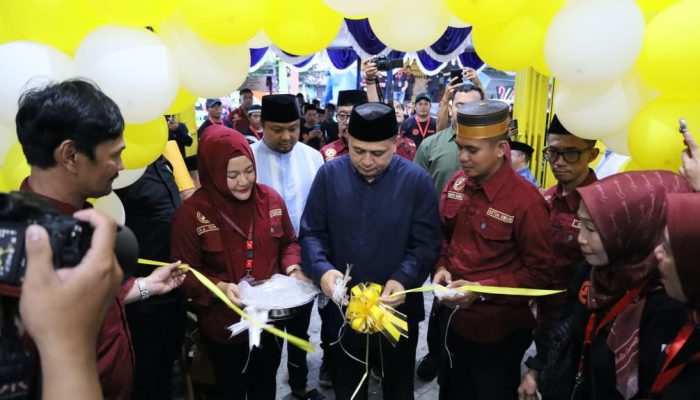 Resmikan Sekretariat Paraikatte, Appi Ajak Anggota Komunitas Jaga Situasi Kondusif Selama Ramadan