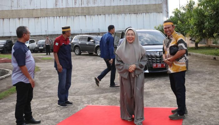 Melinda Aksa Hadiri Buka Puasa Bersama PT Bosowa Energi di Jeneponto