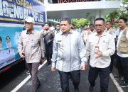 Didampingi Kadisdag, Walkot Makassar Lepas Armada Pengendali Inflasi