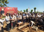 Tancap Gas! Andi Amran Sulaiman Groundbreaking Sekolah Unggulan KKSS