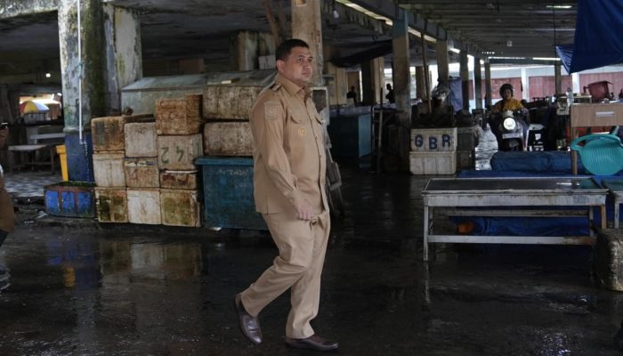 Walkot Makassar Sidak Pasar Ikan Lelong Rajawali: Perlu Revitalisasi