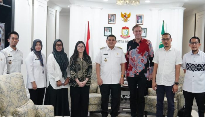 Kepala DPMPTSP, Bappeda dan Dispora Dampingi Appi Terima Kunjungan Dubes Belanda