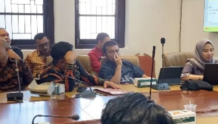 Kepala Bappeda Hadiri Rapat Koordinasi Strategi Kebersihan Kota