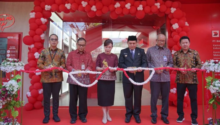Resmikan Kantor Bank CIMB Niaga, Wali Kota Munafri Ingatkan Peningkatan Kualitas Layanan Perbankan