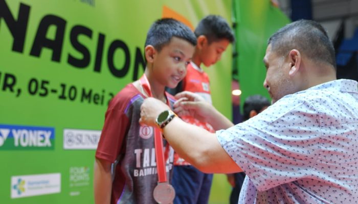Support Tim Bulu Tangkis, Munafri Harap Atlet Bisa Berlaga di PON