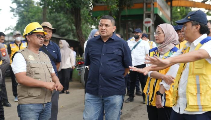 Siapkan Solusi Penanganan Sampah, Kepala DLH Makassar Dampingi Walkot Munafri Bersama Dirjen Cipta Karya Tinjau TPA Antang